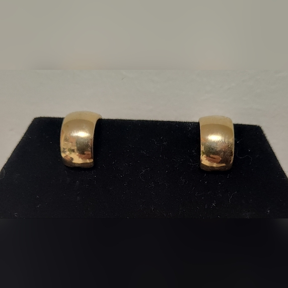 Vintage Christian Dior Half Hoop  Gold Plated Clip On Earrings Designer Classic - Picture 1 of 4